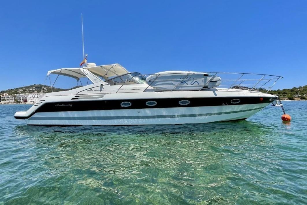 Cozy Yacht Lodge In Barcelona With Boat Tour Option Сан-Адриан-де-Бесос Экстерьер фото